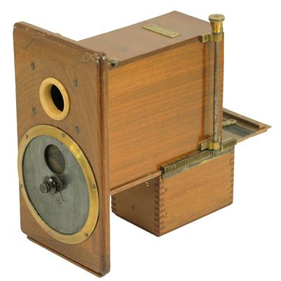 Academy camera 1882. « Marion & co »