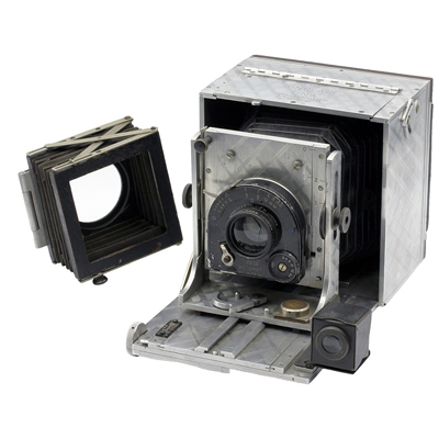 The traveller una camera vers 1927