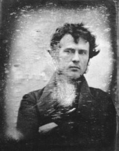 Dispositif d'appuie-tête pour portrait photographique ancien