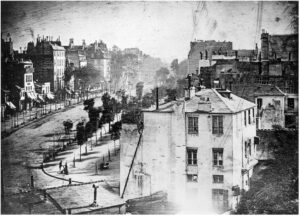 Boulevard du Temple par Daguerre - Premier humain photographié